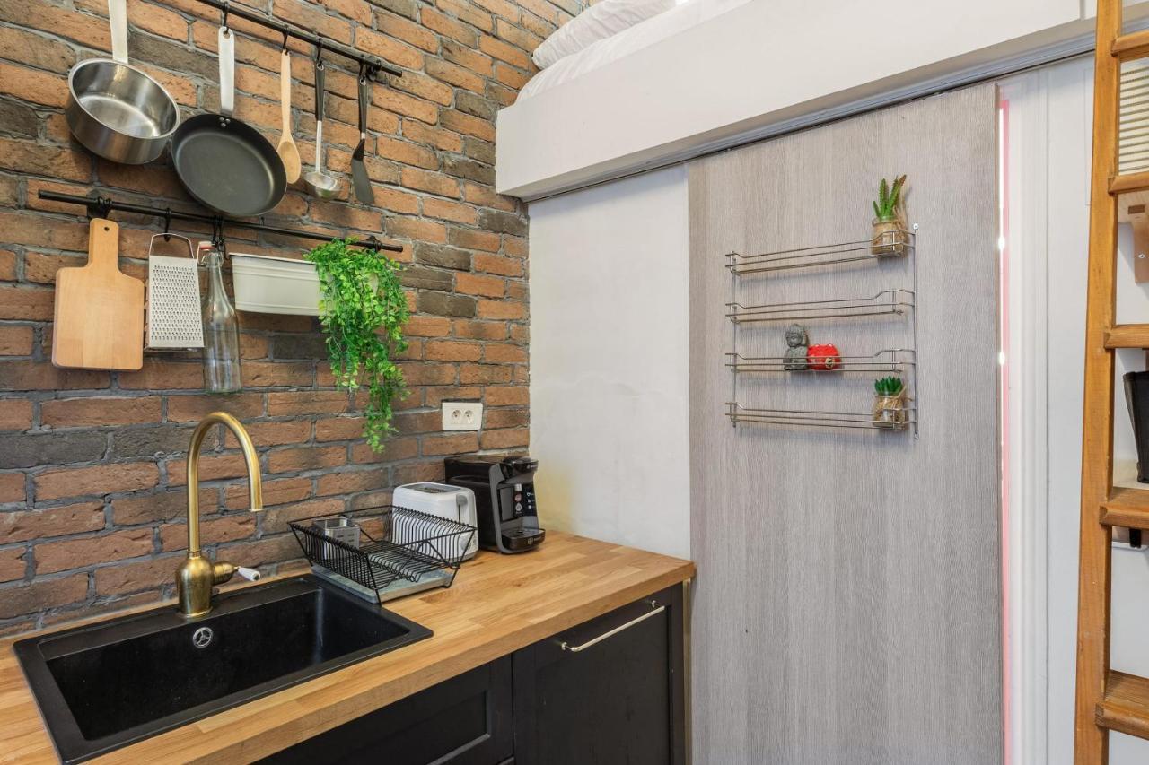Charming Industrial-Style Studio Just Nearby Montmartre In Paris - Welkeys Lägenhet Exteriör bild