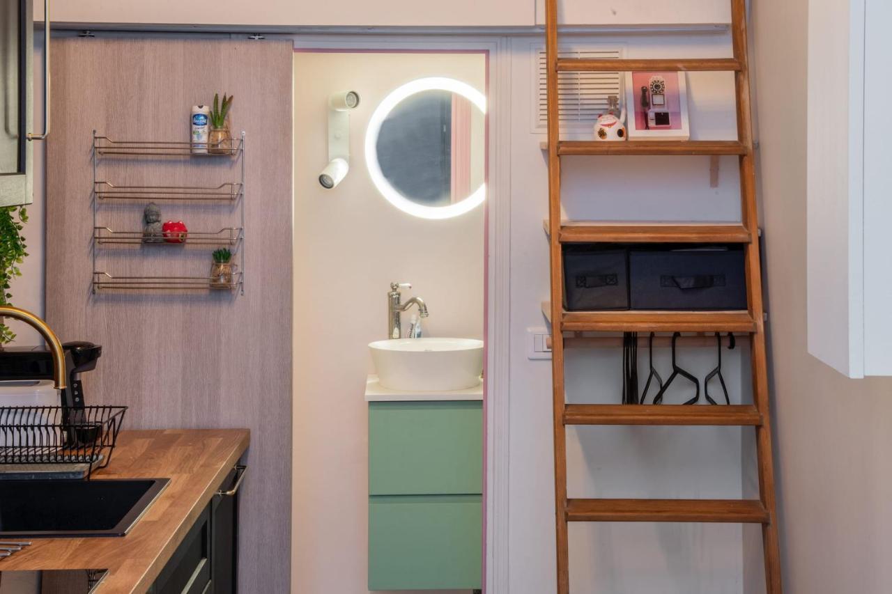 Charming Industrial-Style Studio Just Nearby Montmartre In Paris - Welkeys Lägenhet Exteriör bild